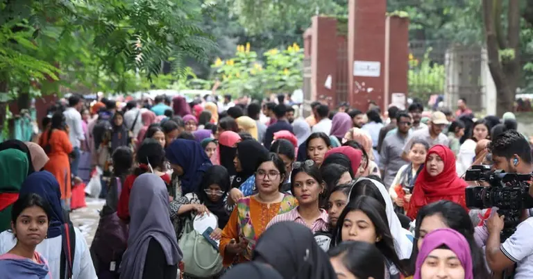 ঢাকা বিশ্ববিদ্যালয় কেন্দ্রীয় ছাত্রসংসদের (ডাকসু) ভোটাররা